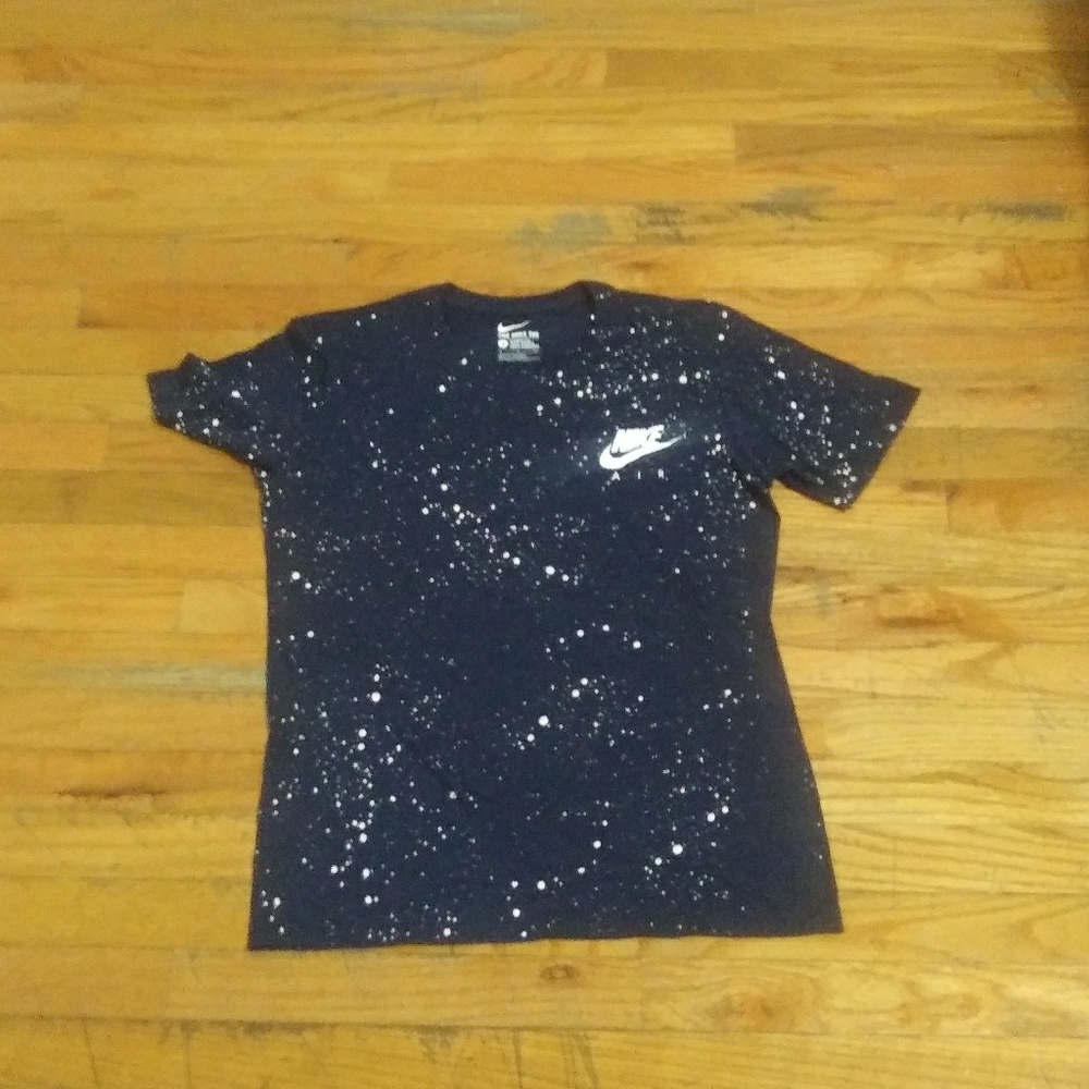 Nike T Shirt